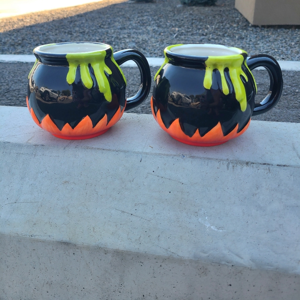 🆕️🎃 2 Spooky Halloween Cauldron Mugs Black/Green/Orange Drip Ceramic Mugs